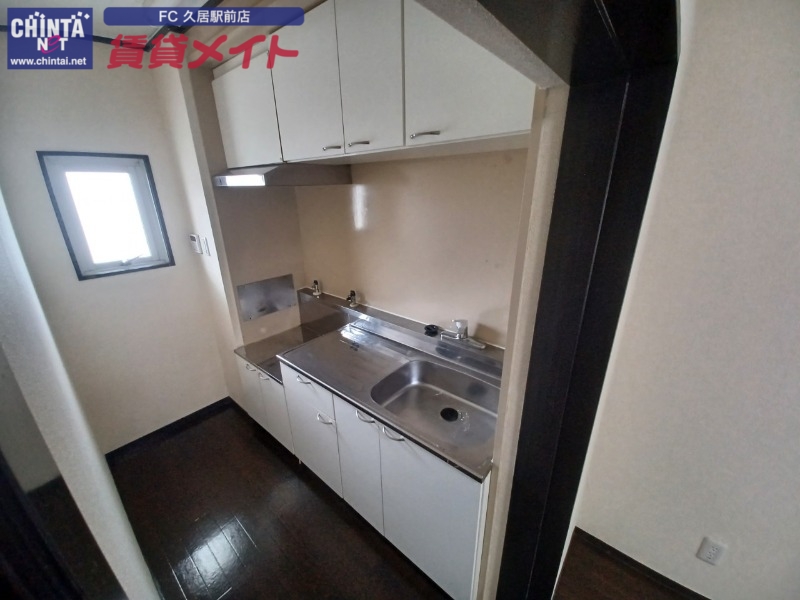 キッチン　同物件別室写真