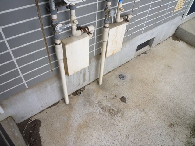 洗面設備　★洗濯機置場は廊下◆屋根あります★