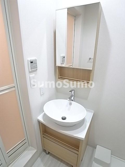 洗面設備　コンパクトで使いやすい洗面所