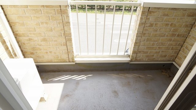 バルコニー　外からの目が気にならないバルコニーで洗濯物が干せます