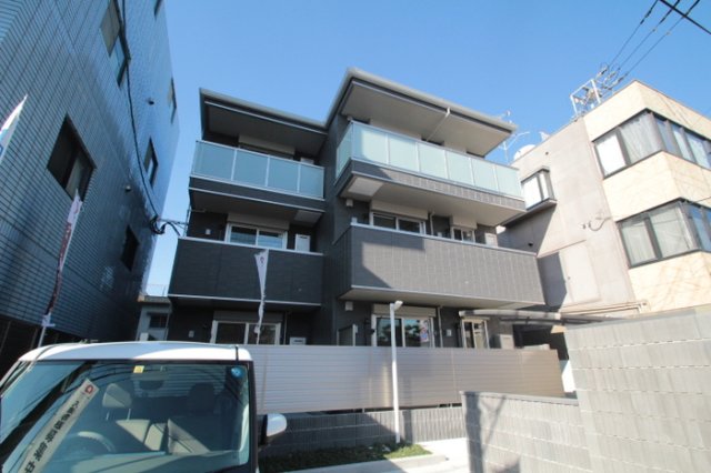 建物外観　落ち着いた雰囲気の外観です