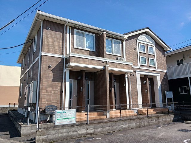 建物外観　外観は落ち着いています