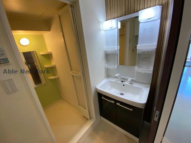 洗面設備　同型