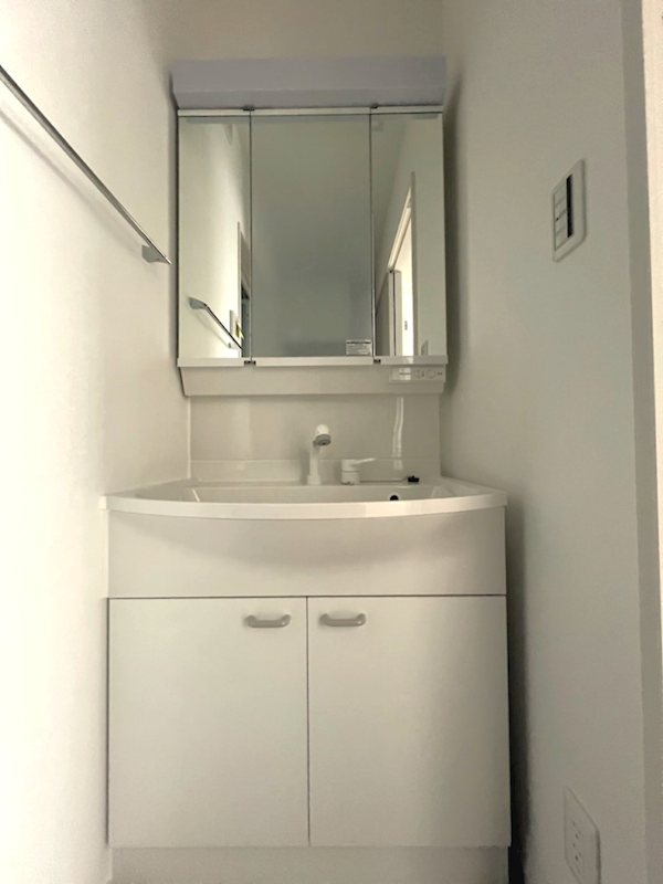 洗面設備　シャンプードレッサー