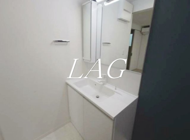 洗面設備　独立洗面台です。