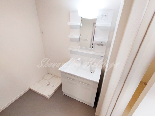 洗面設備　シャワー付き洗面台♪