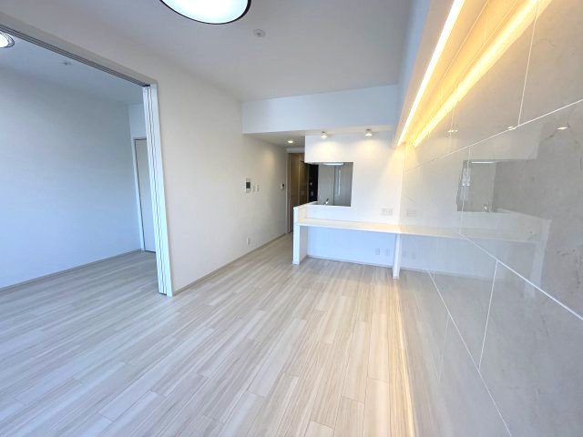 居室・リビング　(参考)同マンション同間取り他部屋の写真