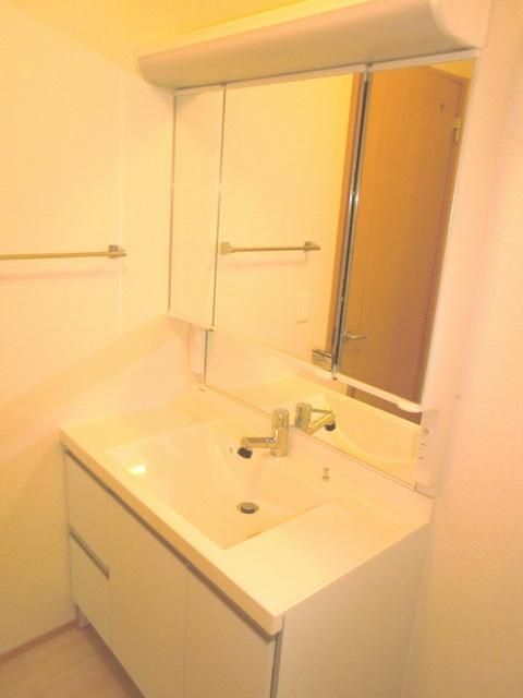 洗面設備　★同施工会社イメージ参考写真です★