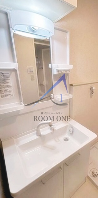 洗面設備　洗面台です。