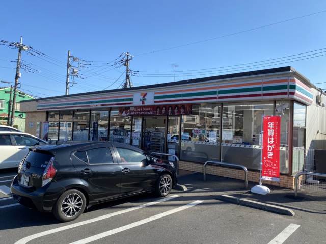 コンビニ　セブン－イレブンさいたま西遊馬店（コンビニ）まで437m
