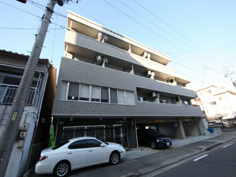 建物外観　外観　オートロック付　防犯カメラ