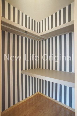 収納　荷物を収納しても歩ける広さのウォークインクローゼットです☆