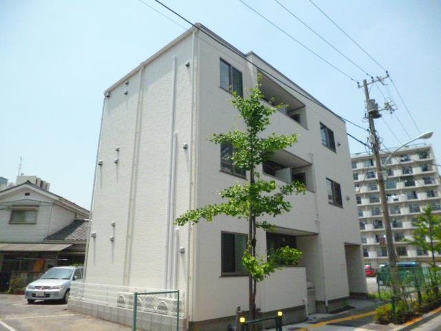 建物外観　建築中