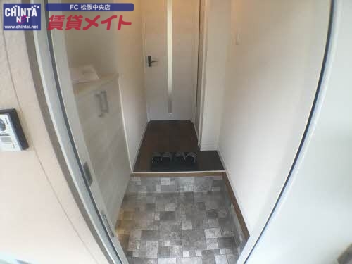 玄関　同型参考写真
