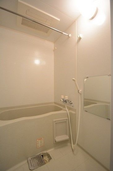 バス・シャワールーム　きれいなお風呂です☆