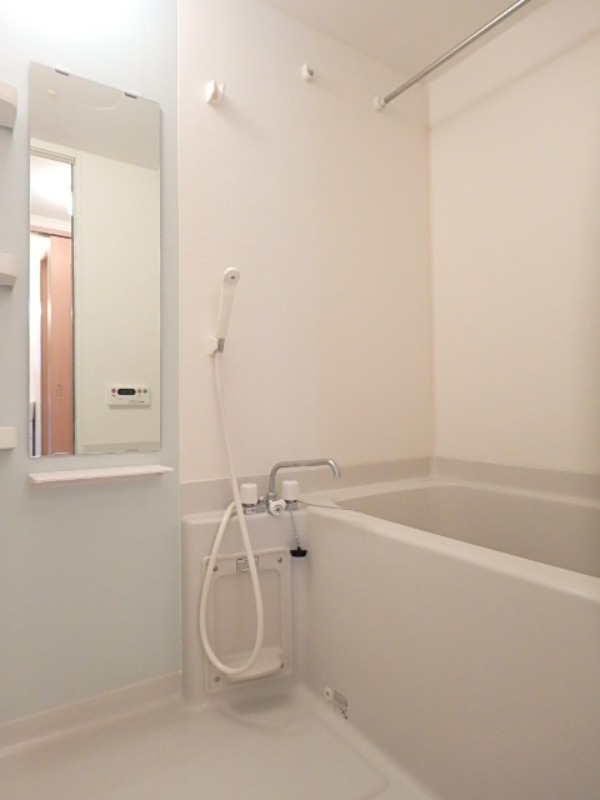 バス・シャワールーム　図面と現状に相違がある場合には現状を優先