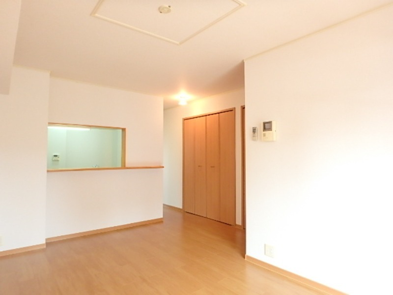 居室・リビング　図面と現状に相違がある場合には現状を優先