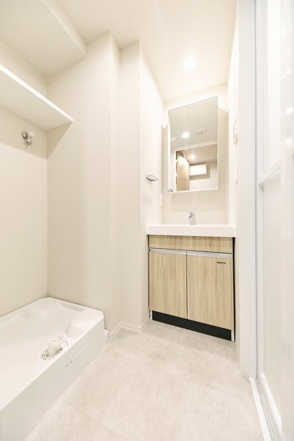 洗面設備　※写真は同タイプ住戸です。