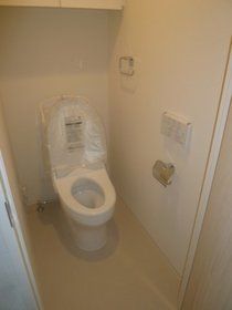 トイレ　別号室参考写真