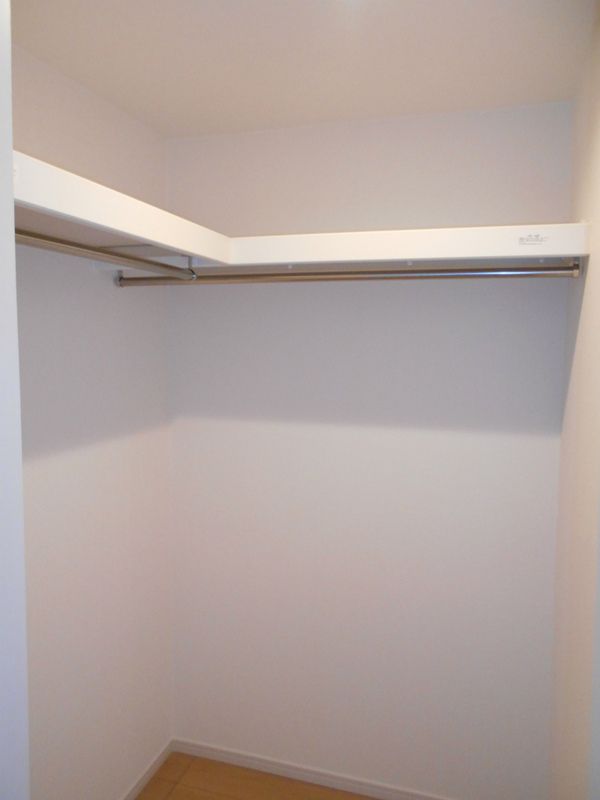 収納　ウォークインクローゼット