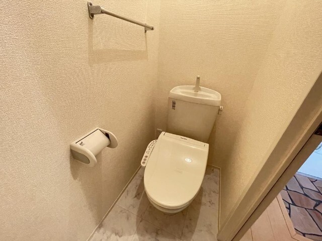 トイレ　同物件別室のイメージ写真を掲載しています