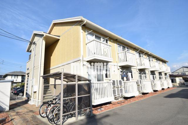 建物外観　南向きで日当たり良好です。