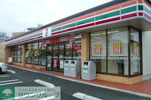 コンビニ　セブンイレブン（コンビニ）まで447m