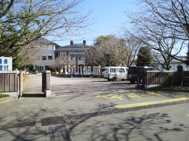 中学校　熊本市立桜木中学校（中学校）まで1112m