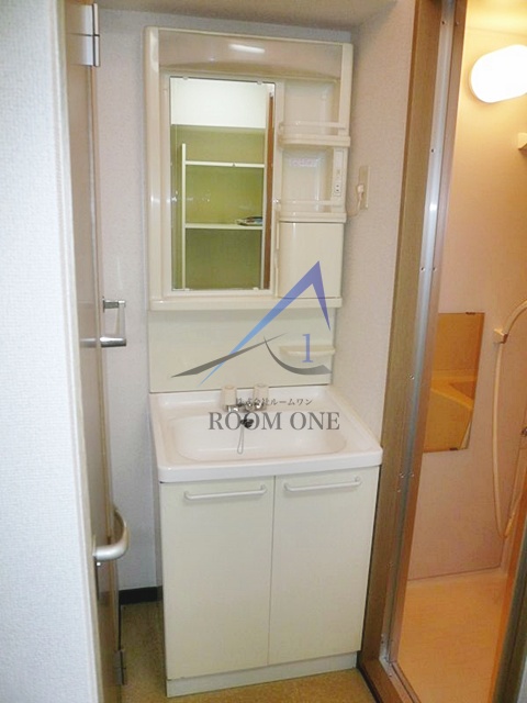 洗面設備　洗面台です。