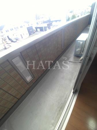 バルコニー　同物件別部屋です