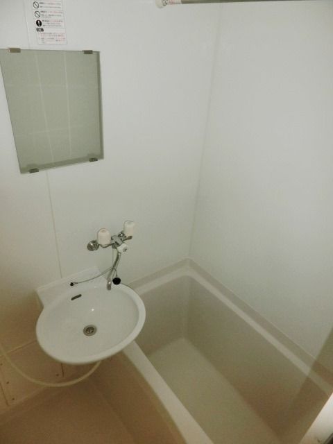 バス・シャワールーム　お風呂で毎日の疲れもスッキリ