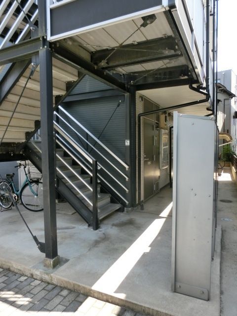 エントランス　お部屋へはこちらからどうぞ