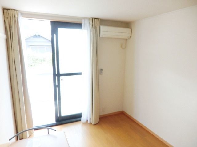 その他部屋・スペース　カーテンもついております