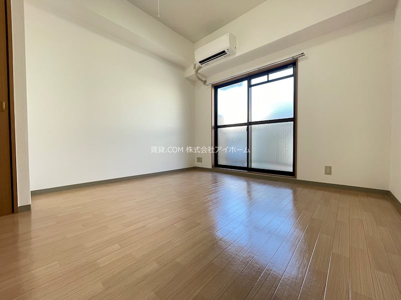 居室・リビング　広くて明るいお部屋