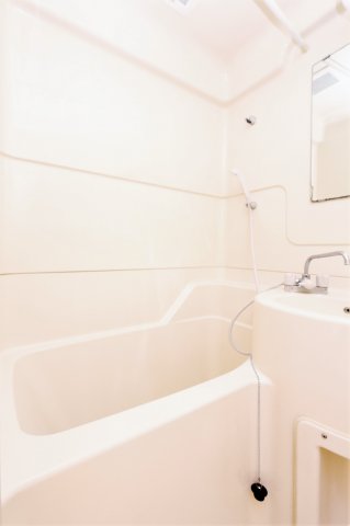 バス・シャワールーム　参考写真（同物件別部屋）