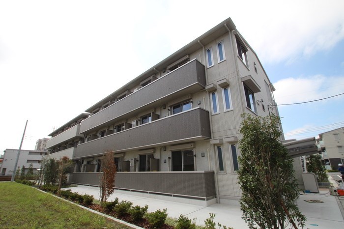 建物外観　落ち着いたおしゃれな外観です