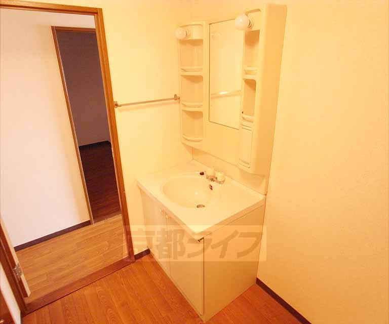 その他設備　独立洗面台です！