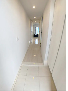 玄関　※別部屋の参考写真です。