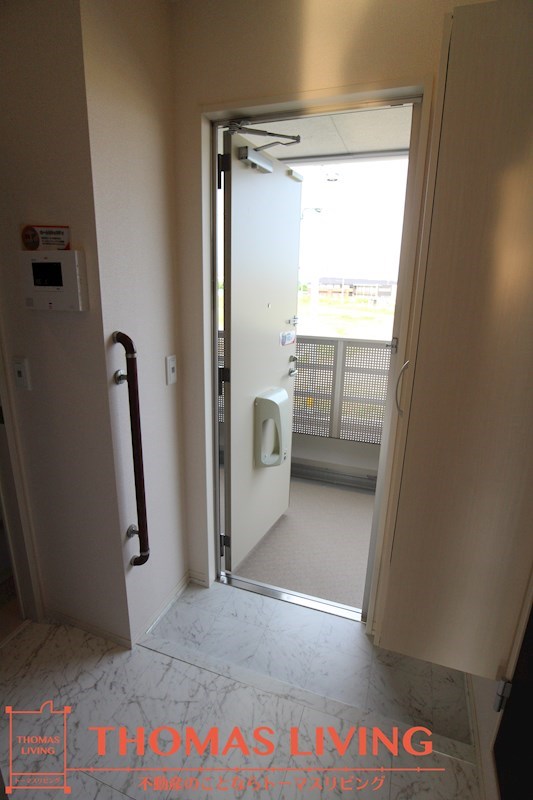 玄関　トールサイズのシューズボックス付き