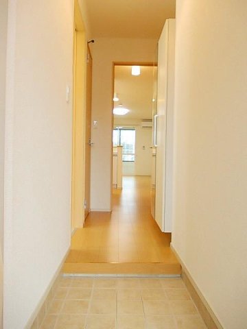 玄関　収納もある玄関です