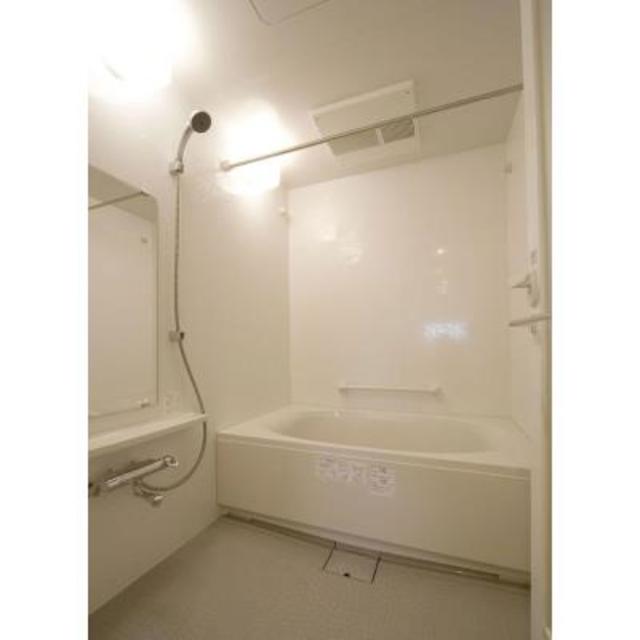 バス・シャワールーム　※写真は同タイプ住戸です。