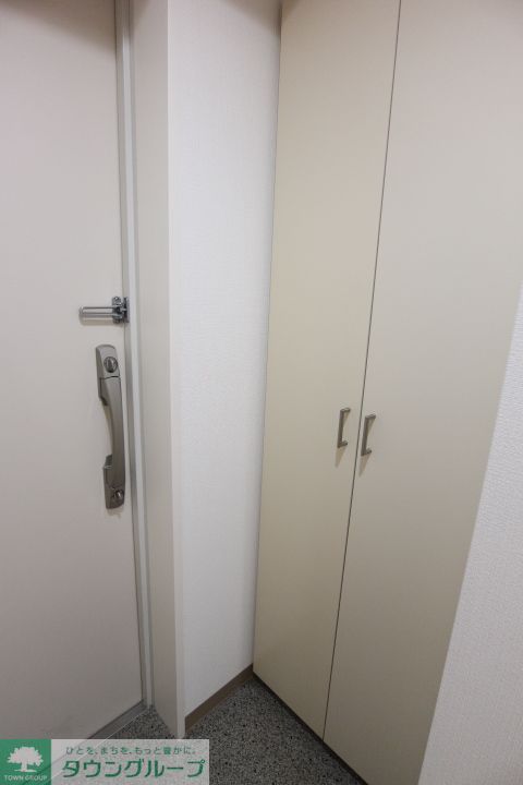 玄関　※参考写真