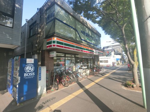 コンビニ　セブンイレブン千葉幸町店（コンビニ）まで217m