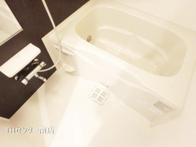 バス・シャワールーム　★追い焚き機能付き★