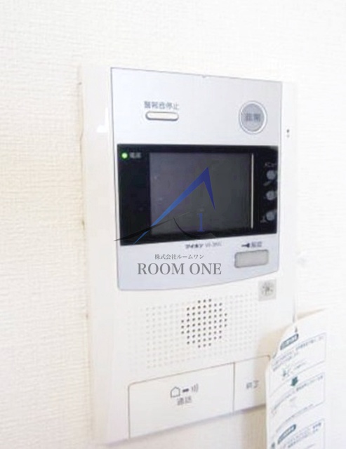 その他　モニター付きインターホンです。