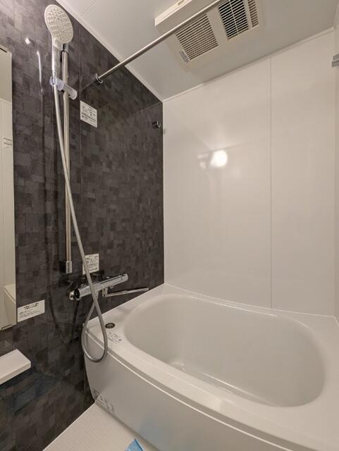 バス・シャワールーム　?