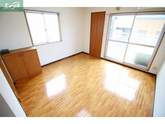 居室・リビング　角部屋