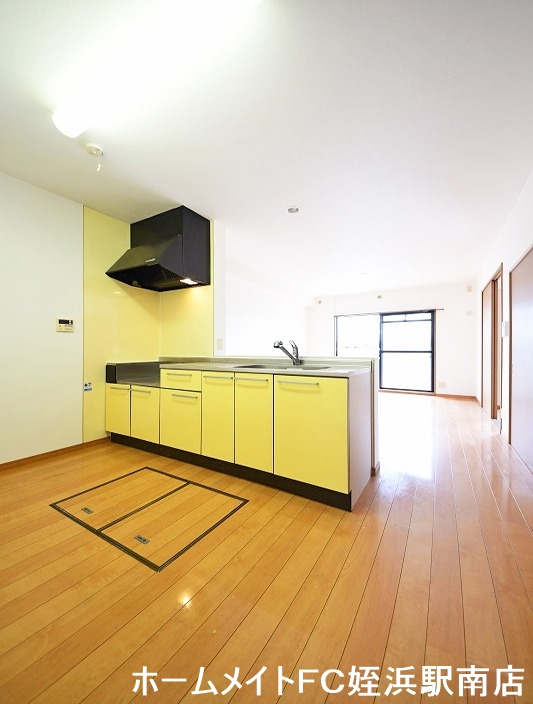 居室・リビング　★14帖の広々リビング！★参考写真