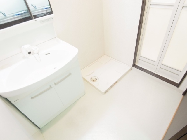 洗面設備　同型タイプ