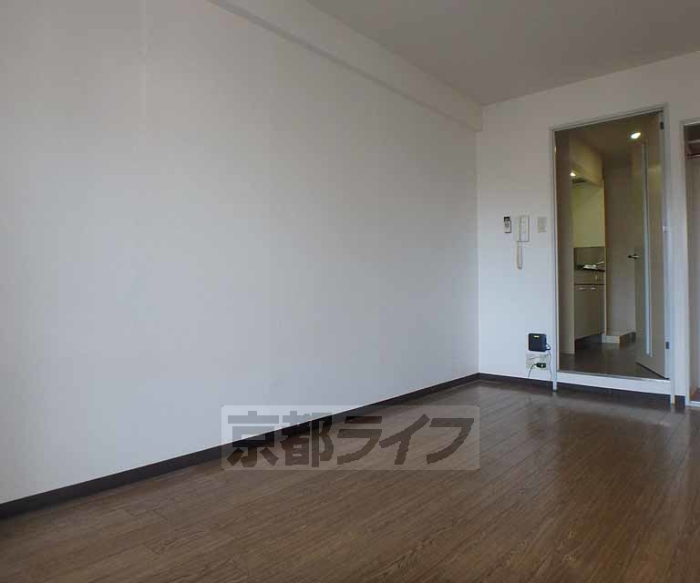 居室・リビング　広い部屋です。